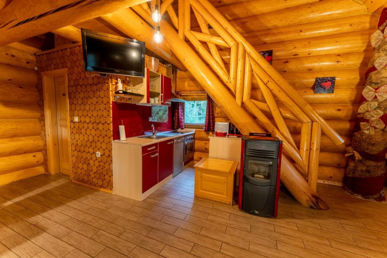 Korosec Apartments And Wellness Centre Мозирье Экстерьер фото