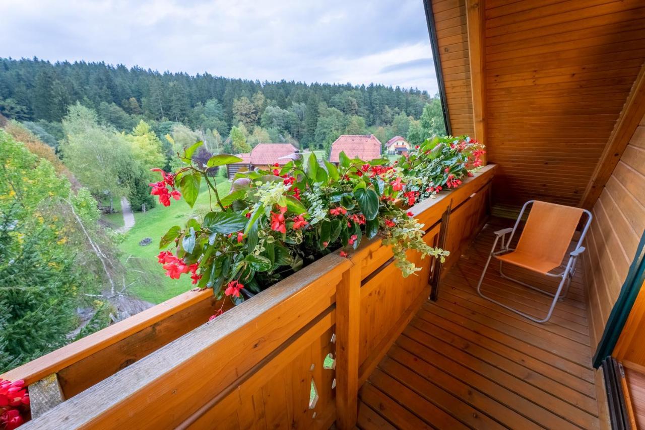 Korosec Apartments And Wellness Centre Мозирье Экстерьер фото