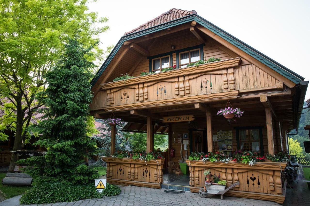 Korosec Apartments And Wellness Centre Мозирье Экстерьер фото